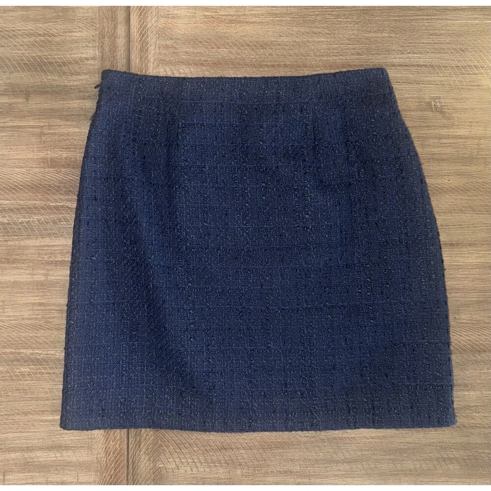 Loft Ann Taylor Navy Blue Tweed Gold Buttons Mini Pencil Skirt Lined Size 6